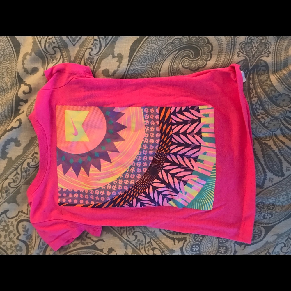 Nike t shirt size 5 (s)